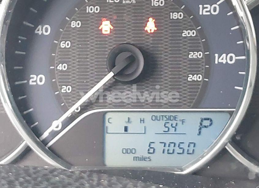 Photo 15 of 2016 Toyota Corolla LE (VIN 5YFBURHE2GP454364)