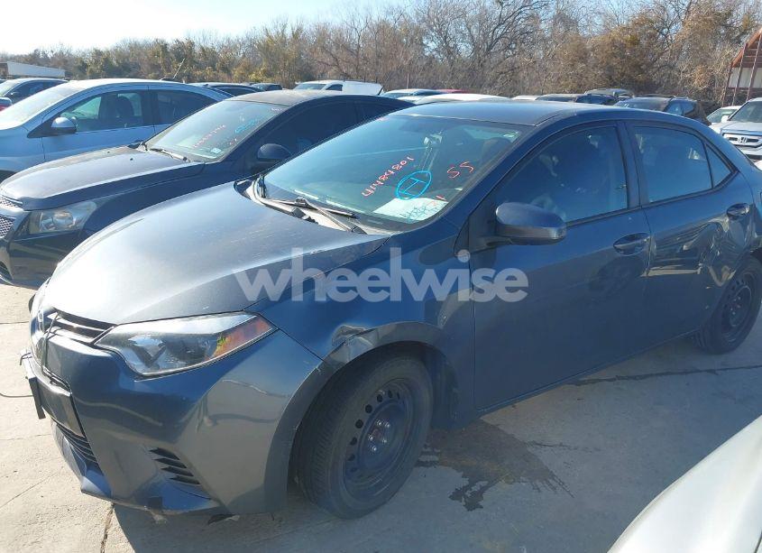 Photo 2 of 2016 Toyota Corolla LE (VIN 5YFBURHE2GP454364)