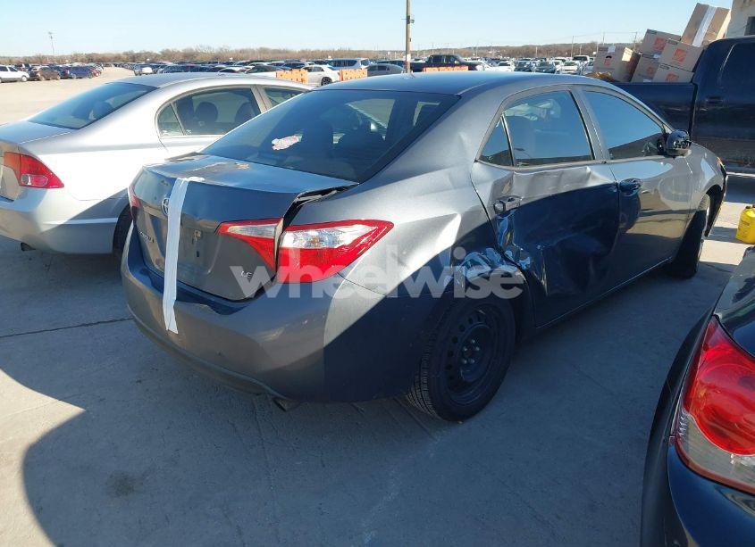 Photo 4 of 2016 Toyota Corolla LE (VIN 5YFBURHE2GP454364)