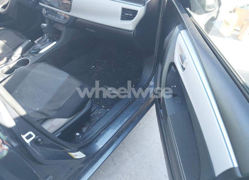 Photo 5 of 2016 Toyota Corolla LE (VIN 5YFBURHE2GP454364)