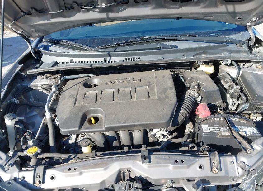 Photo 10 of 2016 Toyota Corolla LE (VIN 5YFBURHE2GP475375)