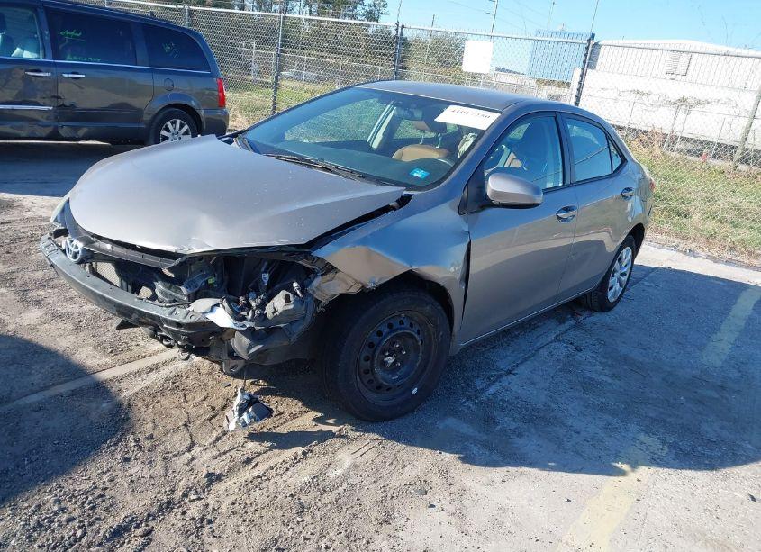 Photo 2 of 2016 Toyota Corolla LE (VIN 5YFBURHE2GP475375)