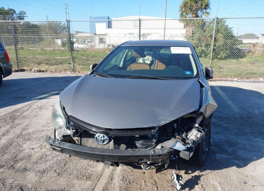 Photo 6 of 2016 Toyota Corolla LE (VIN 5YFBURHE2GP475375)