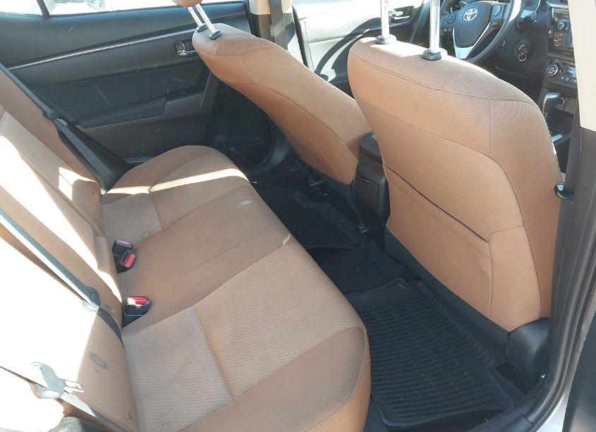 Photo 8 of 2016 Toyota Corolla LE (VIN 5YFBURHE2GP475375)