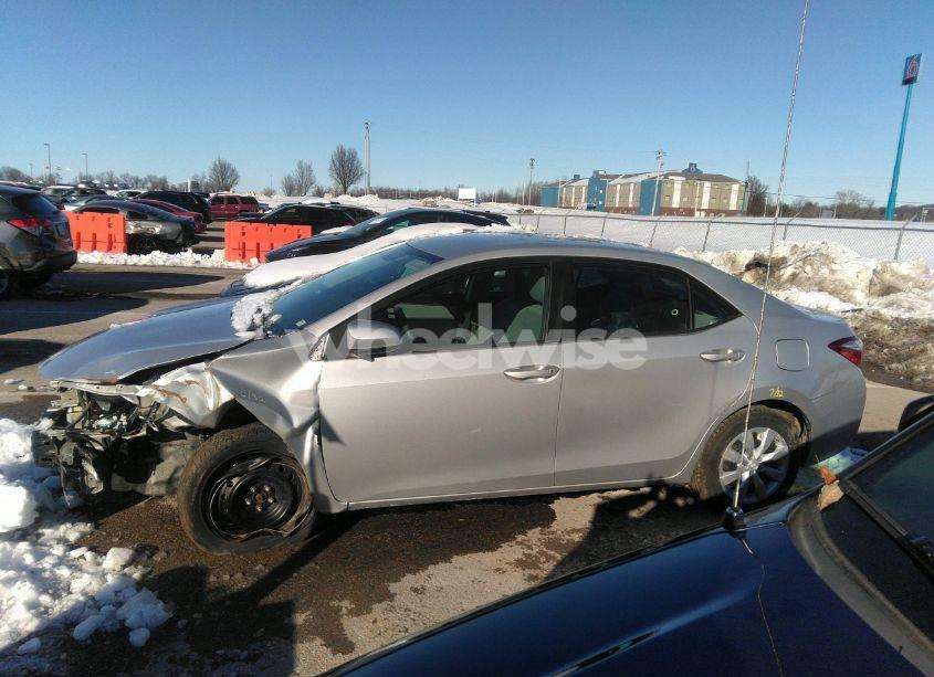 Photo 15 of 2016 Toyota Corolla LE (VIN 5YFBURHE2GP478213)