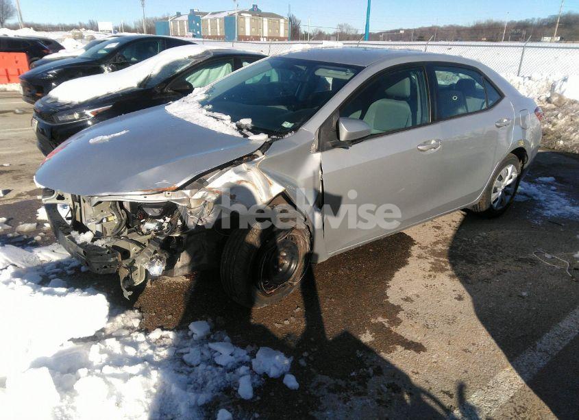 Photo 2 of 2016 Toyota Corolla LE (VIN 5YFBURHE2GP478213)