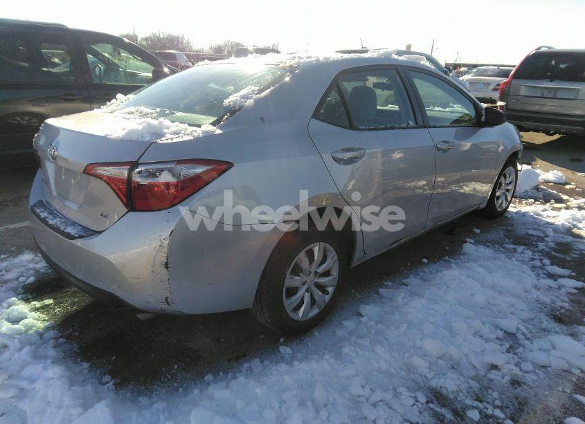 Photo 4 of 2016 Toyota Corolla LE (VIN 5YFBURHE2GP478213)