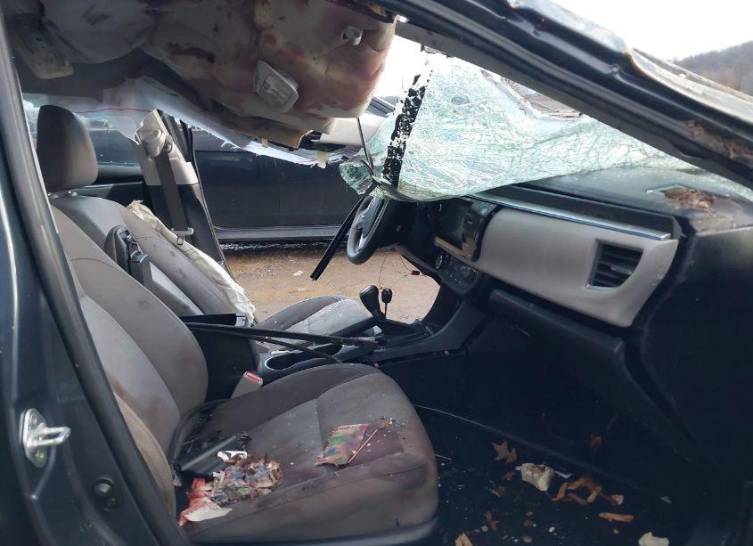 Photo 5 of 2016 Toyota Corolla LE (VIN 5YFBURHE2GP531038)