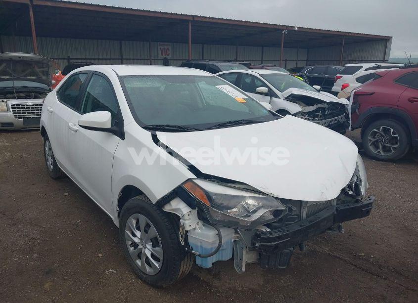 2016 Toyota Corolla L (VIN 5YFBURHE2GP535395) main photo