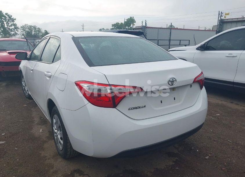 Photo 3 of 2016 Toyota Corolla L (VIN 5YFBURHE2GP535395)