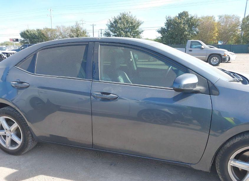 Photo 13 of 2016 Toyota Corolla LE (VIN 5YFBURHE2GP547062)