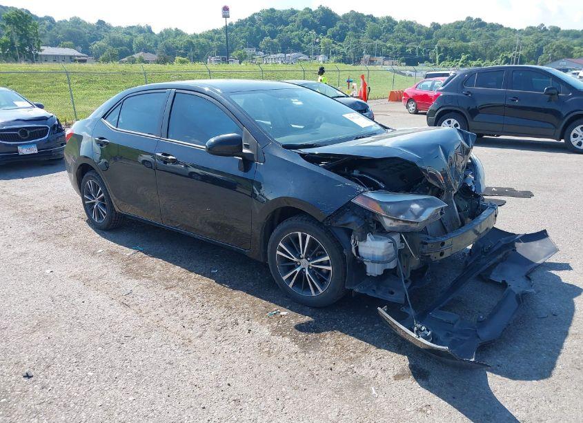 2016 Toyota Corolla LE PLUS (VIN 5YFBURHE2GP547983) main photo