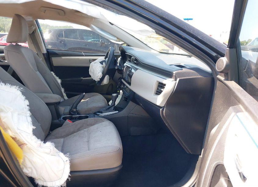 Photo 5 of 2016 Toyota Corolla LE PLUS (VIN 5YFBURHE2GP547983)