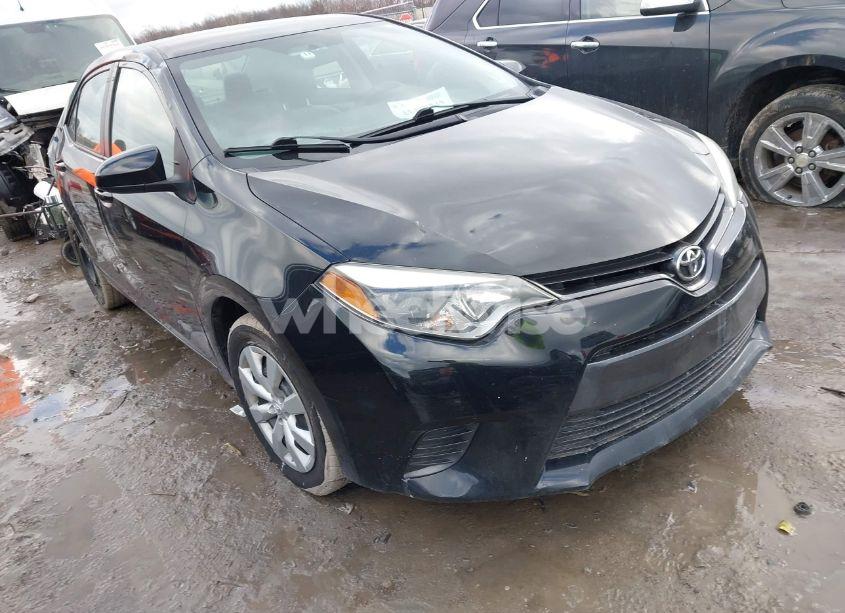 2016 Toyota Corolla LE (VIN 5YFBURHE2GP551855) main photo