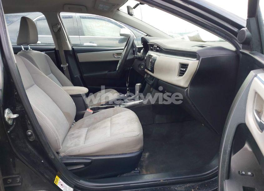 Photo 5 of 2016 Toyota Corolla LE (VIN 5YFBURHE2GP551855)