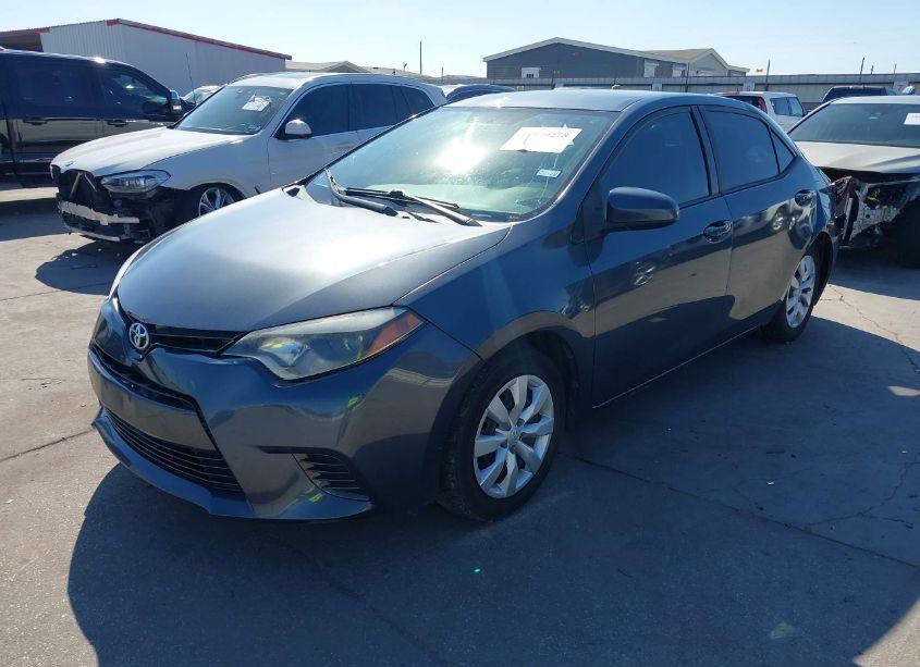 Photo 2 of 2016 Toyota Corolla LE (VIN 5YFBURHE2GP561690)