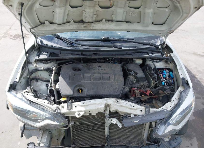 Photo 10 of 2016 Toyota Corolla LE (VIN 5YFBURHE2GP561866)