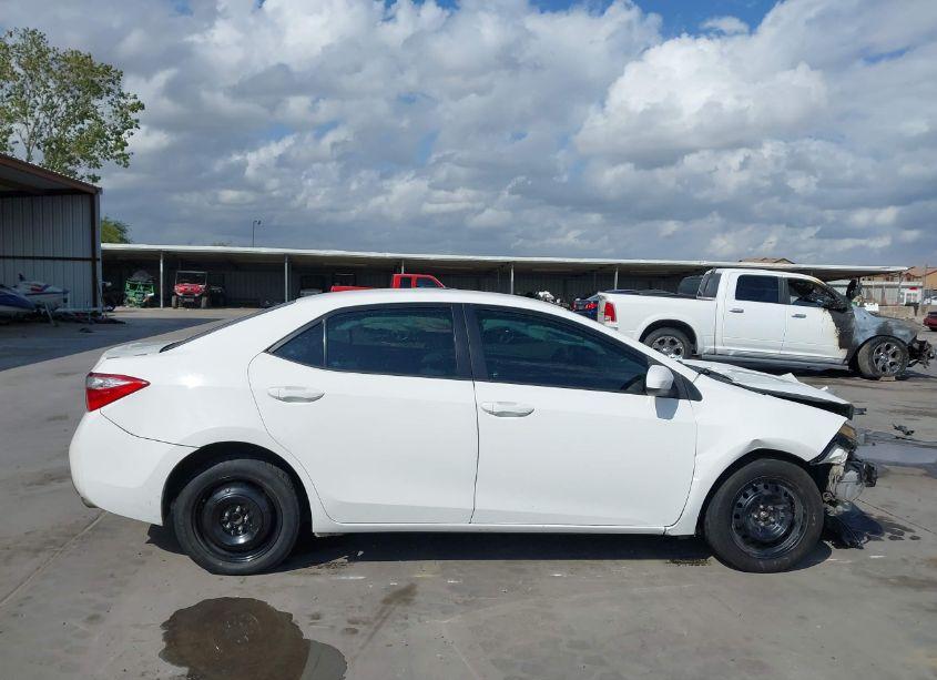 Photo 14 of 2016 Toyota Corolla LE (VIN 5YFBURHE2GP561866)