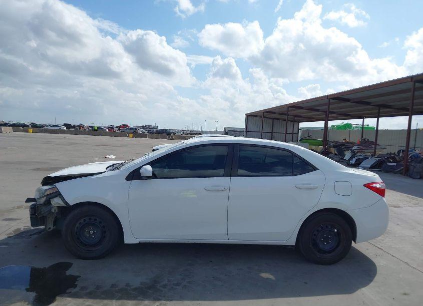 Photo 15 of 2016 Toyota Corolla LE (VIN 5YFBURHE2GP561866)