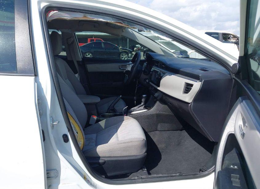 Photo 5 of 2016 Toyota Corolla LE (VIN 5YFBURHE2GP561866)