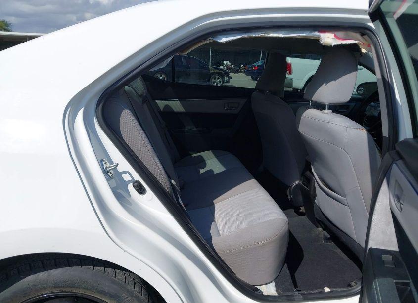 Photo 8 of 2016 Toyota Corolla LE (VIN 5YFBURHE2GP561866)