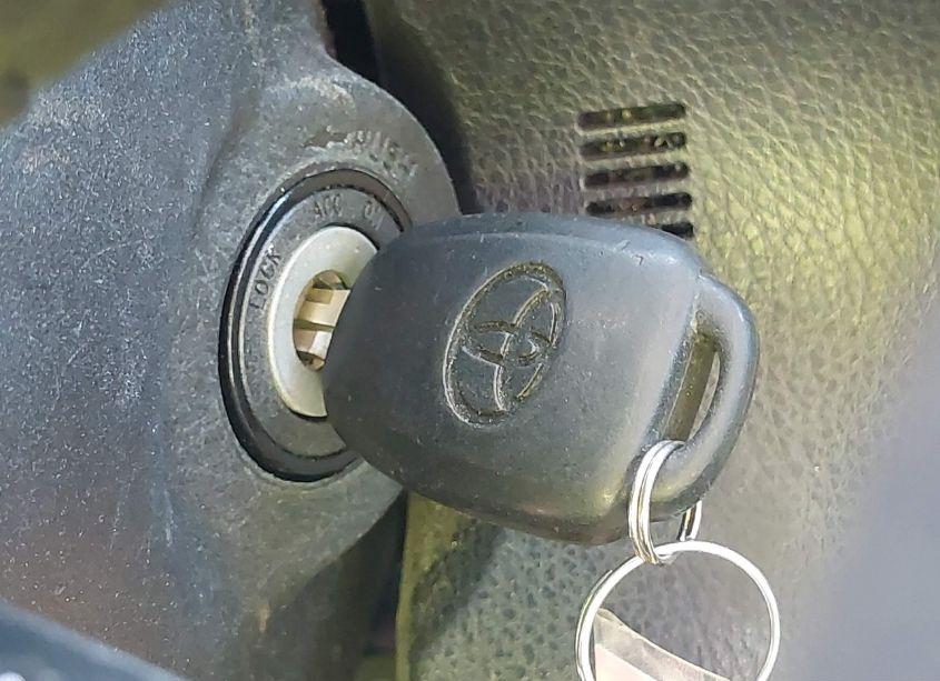 Photo 11 of 2017 Toyota Corolla LE (VIN 5YFBURHE2HP615247)