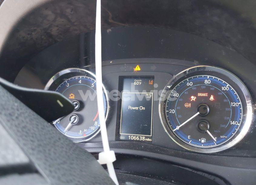 Photo 16 of 2017 Toyota Corolla SE SPECIAL EDITION (VIN 5YFBURHE2HP643856)