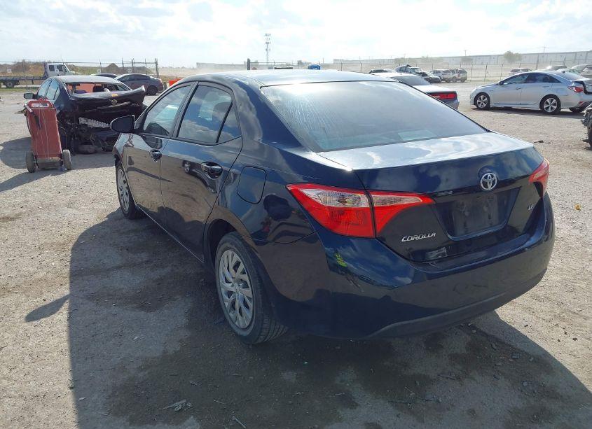 Photo 3 of 2017 Toyota Corolla LE (VIN 5YFBURHE2HP644697)
