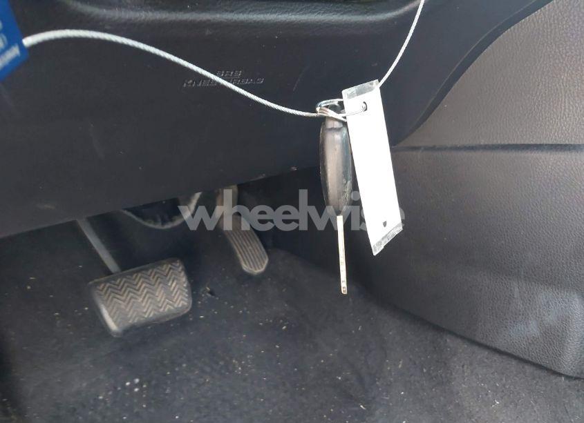 Photo 11 of 2017 Toyota Corolla SE (VIN 5YFBURHE2HP656395)