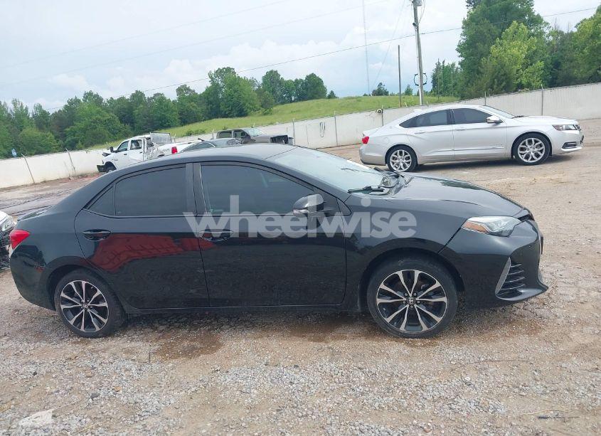 Photo 13 of 2017 Toyota Corolla SE (VIN 5YFBURHE2HP656395)