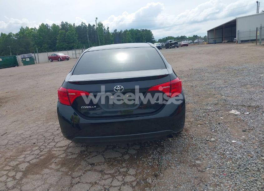 Photo 16 of 2017 Toyota Corolla SE (VIN 5YFBURHE2HP656395)