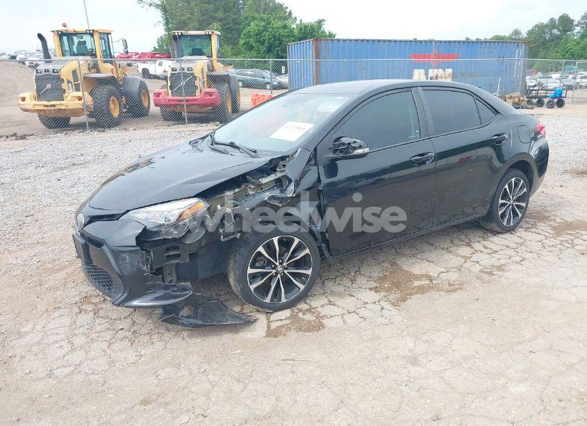 Photo 2 of 2017 Toyota Corolla SE (VIN 5YFBURHE2HP656395)