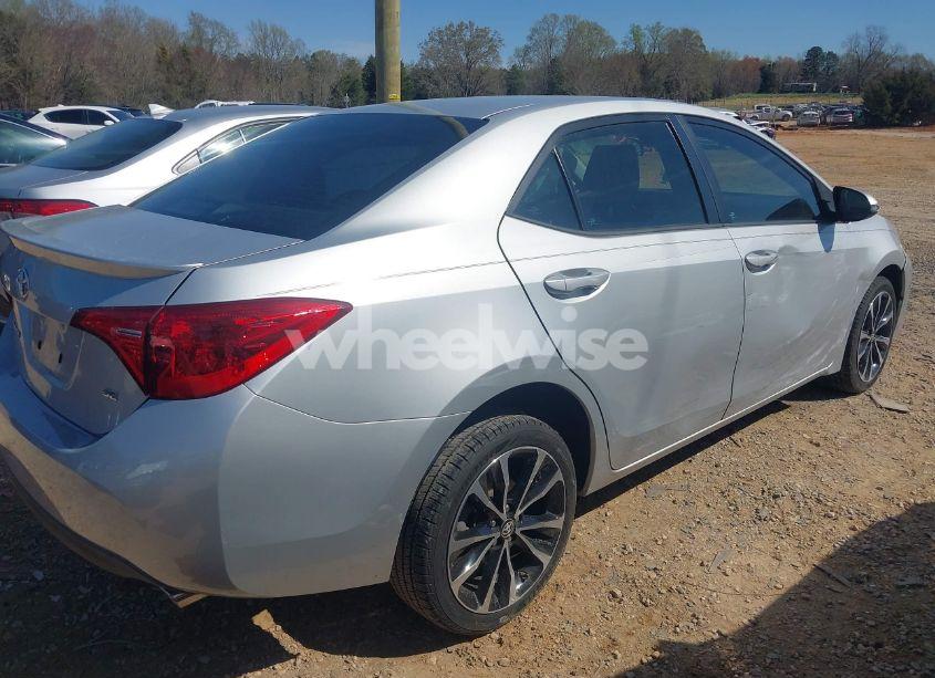Photo 4 of 2017 Toyota Corolla SE (VIN 5YFBURHE2HP656431)