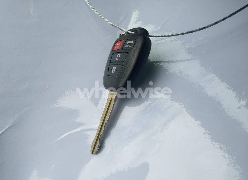 Photo 11 of 2017 Toyota Corolla LE (VIN 5YFBURHE2HP678669)