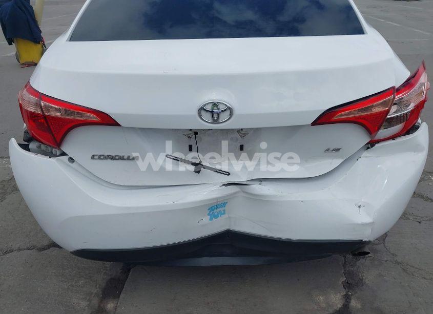 Photo 6 of 2017 Toyota Corolla LE (VIN 5YFBURHE2HP678669)