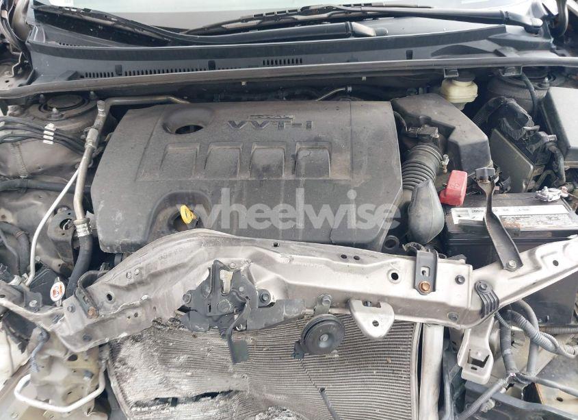 Photo 10 of 2017 Toyota Corolla LE (VIN 5YFBURHE2HP684178)