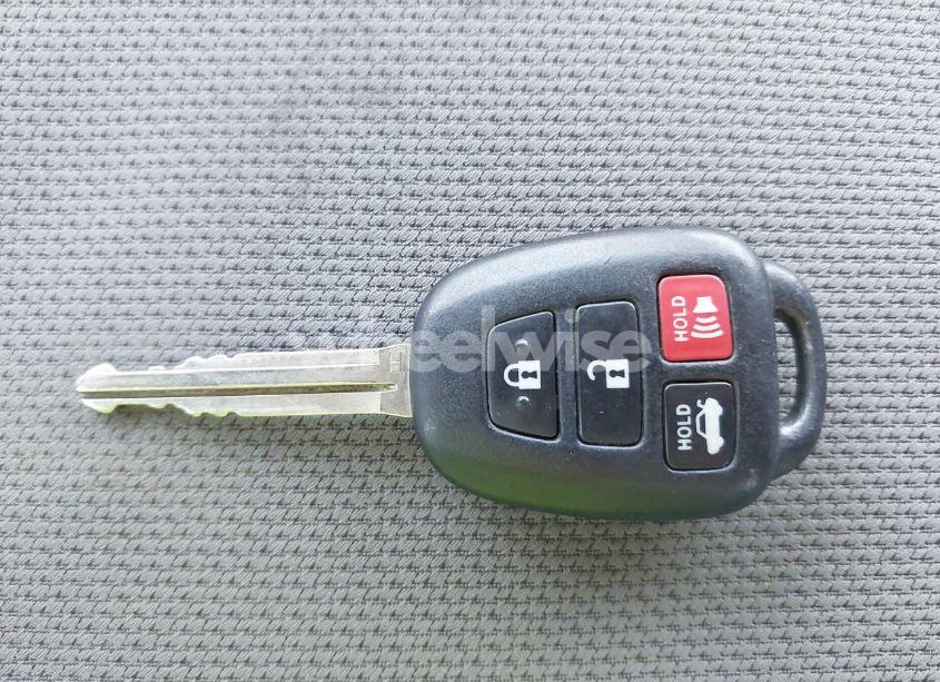 Photo 11 of 2017 Toyota Corolla LE (VIN 5YFBURHE2HP703702)