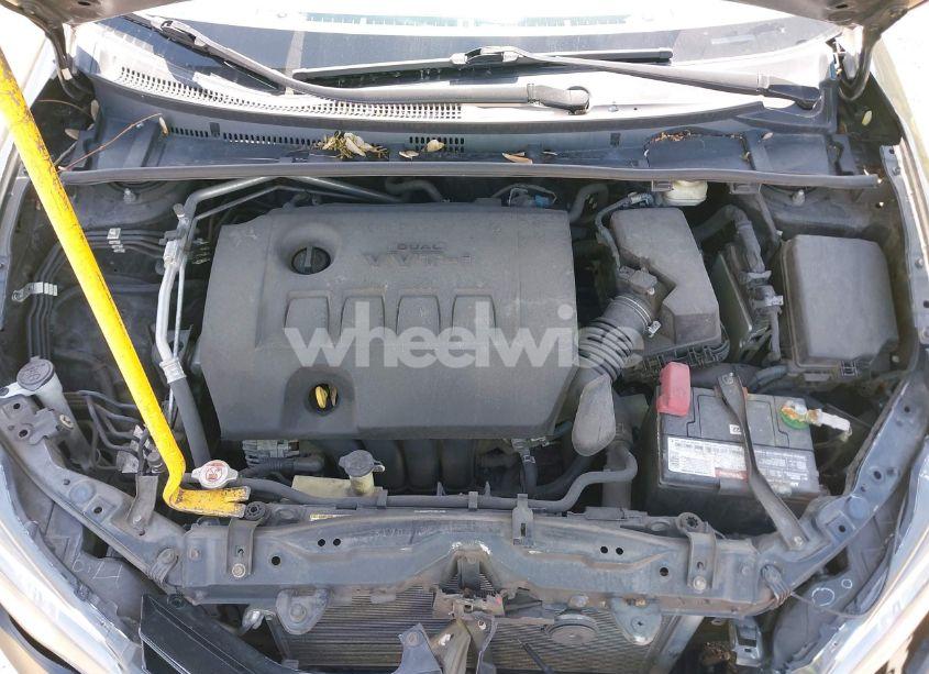 Photo 10 of 2017 Toyota Corolla LE (VIN 5YFBURHE2HP707099)