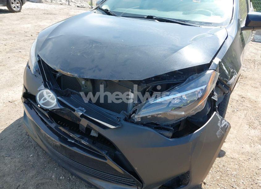 Photo 6 of 2017 Toyota Corolla LE (VIN 5YFBURHE2HP707099)