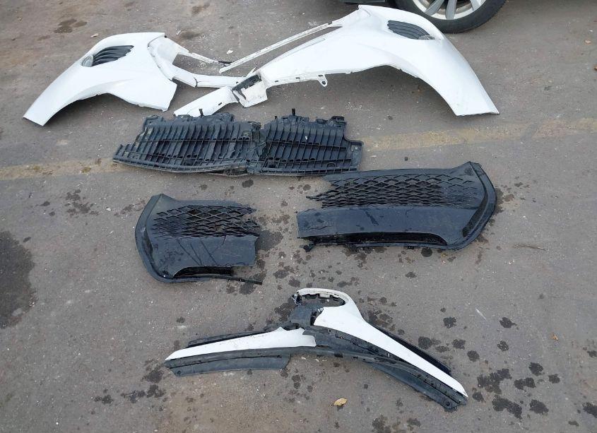 Photo 12 of 2017 Toyota Corolla SE (VIN 5YFBURHE2HP717843)