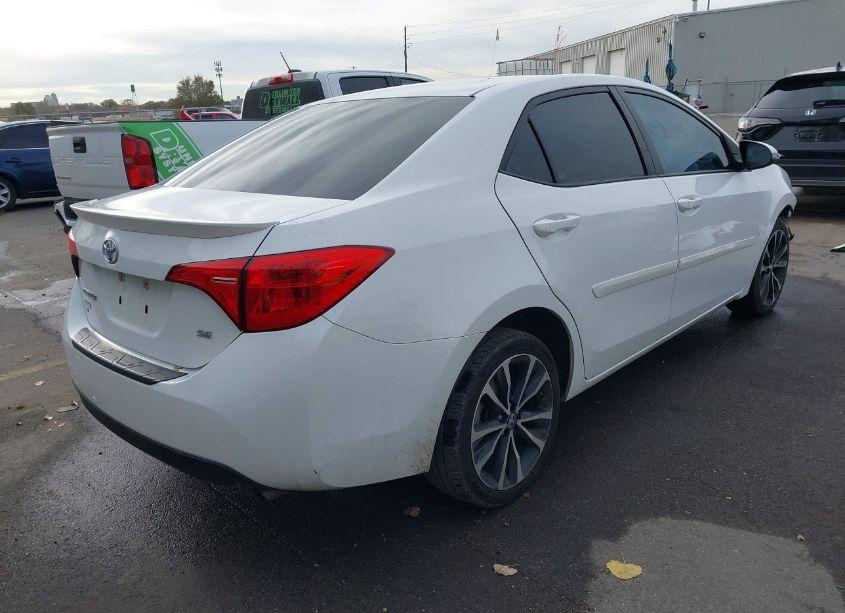 Photo 4 of 2017 Toyota Corolla SE (VIN 5YFBURHE2HP717843)