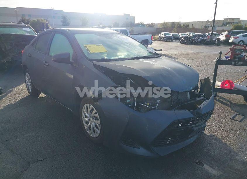 Photo 14 of 2017 Toyota Corolla LE (VIN 5YFBURHE2HP718510)