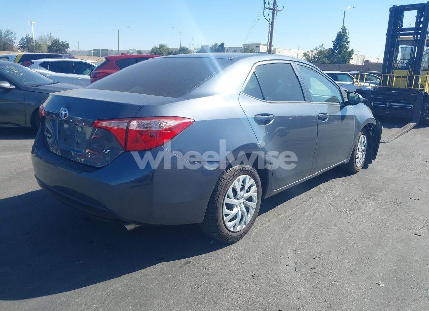 Photo 4 of 2017 Toyota Corolla LE (VIN 5YFBURHE2HP718510)