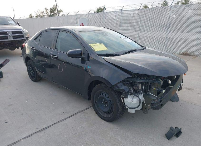 2017 Toyota Corolla LE (VIN 5YFBURHE2HP725196) main photo