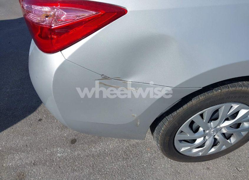 Photo 18 of 2017 Toyota Corolla LE (VIN 5YFBURHE2HP727577)