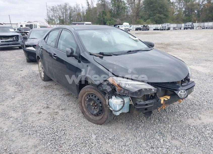 2017 Toyota Corolla LE (VIN 5YFBURHE2HP728406) main photo