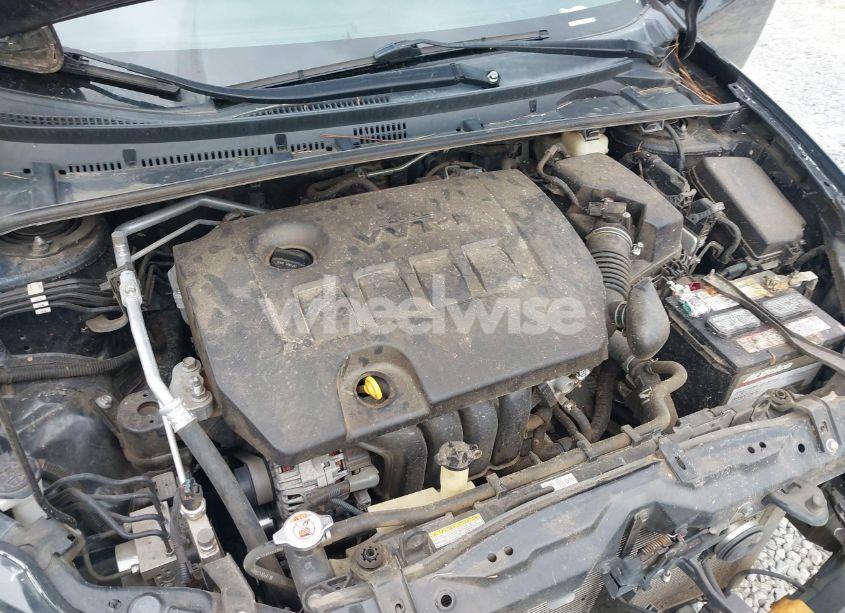 Photo 10 of 2017 Toyota Corolla LE (VIN 5YFBURHE2HP728406)