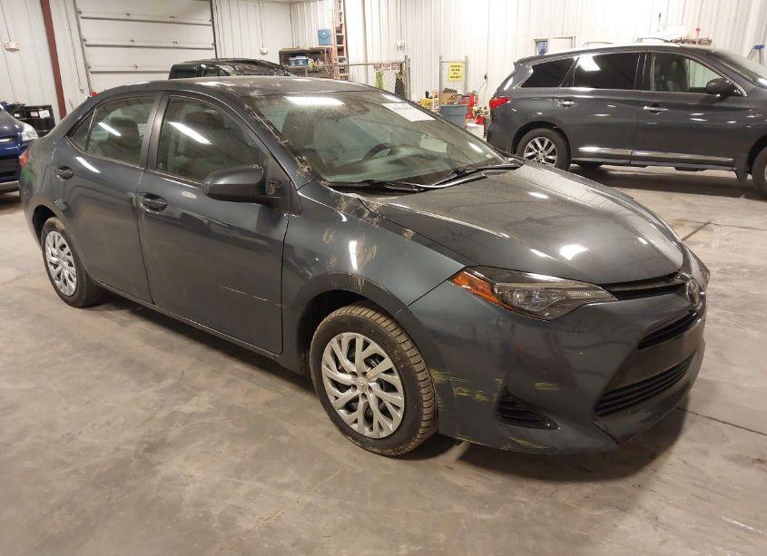 2017 Toyota Corolla LE (VIN 5YFBURHE2HP730043) main photo