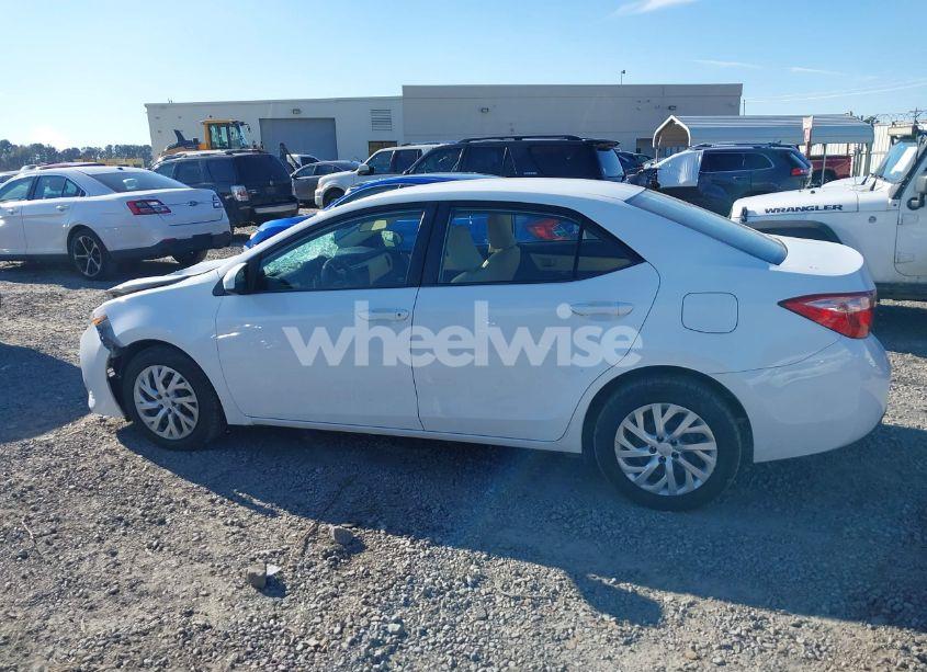 Photo 14 of 2017 Toyota Corolla LE (VIN 5YFBURHE2HP734108)