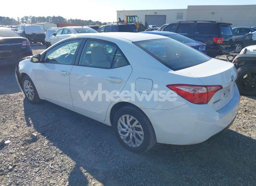Photo 3 of 2017 Toyota Corolla LE (VIN 5YFBURHE2HP734108)